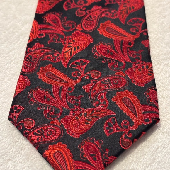 Brand New Stylish Tie By PAUL MALONE / Palm Beach - Picture 2 of 4